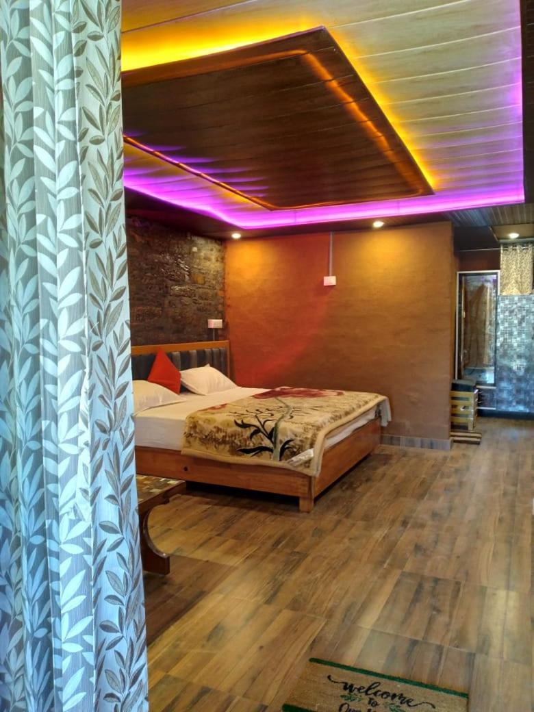 Nature Villaas Basa Homestay Pauri Exterior foto
